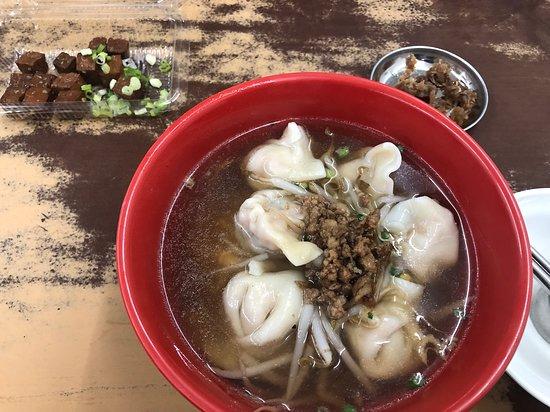 A Zhi Soup Dumplings